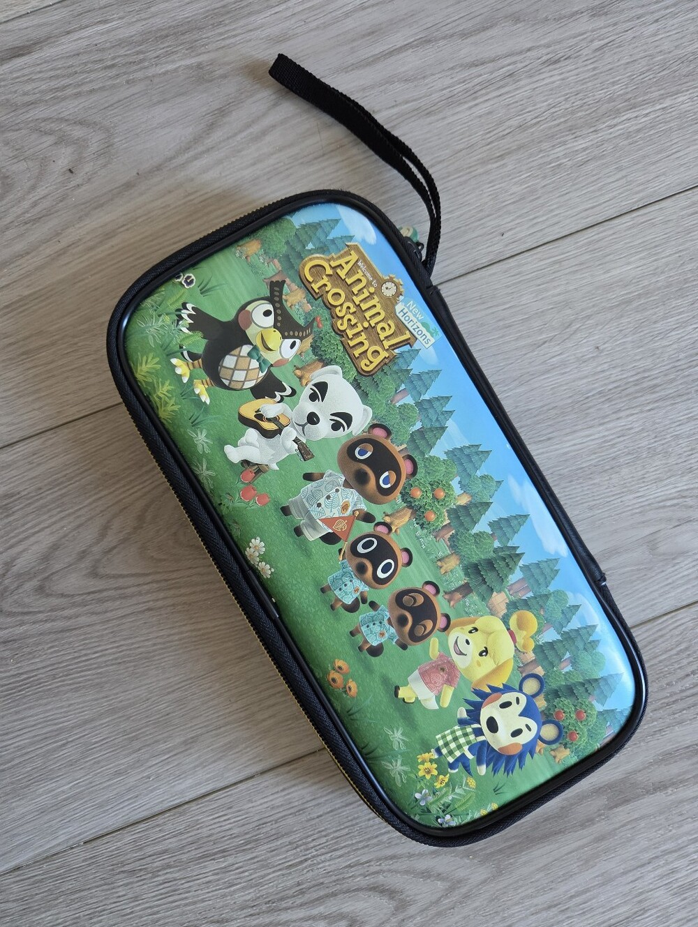 Nintendo Switch Game Traveler Deluxe Travel Case Animal Crossing: New Horizons